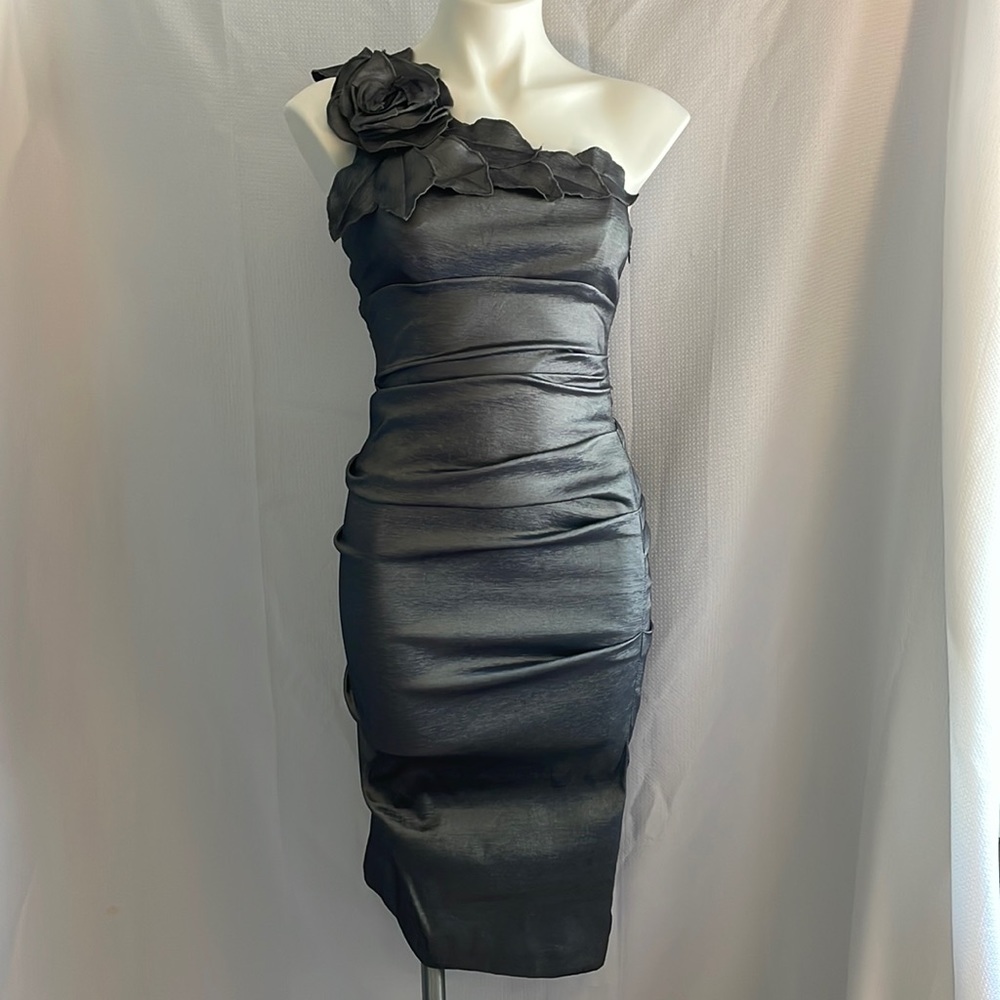 Cache one shoulder cocktail prom dress with rose detail 6